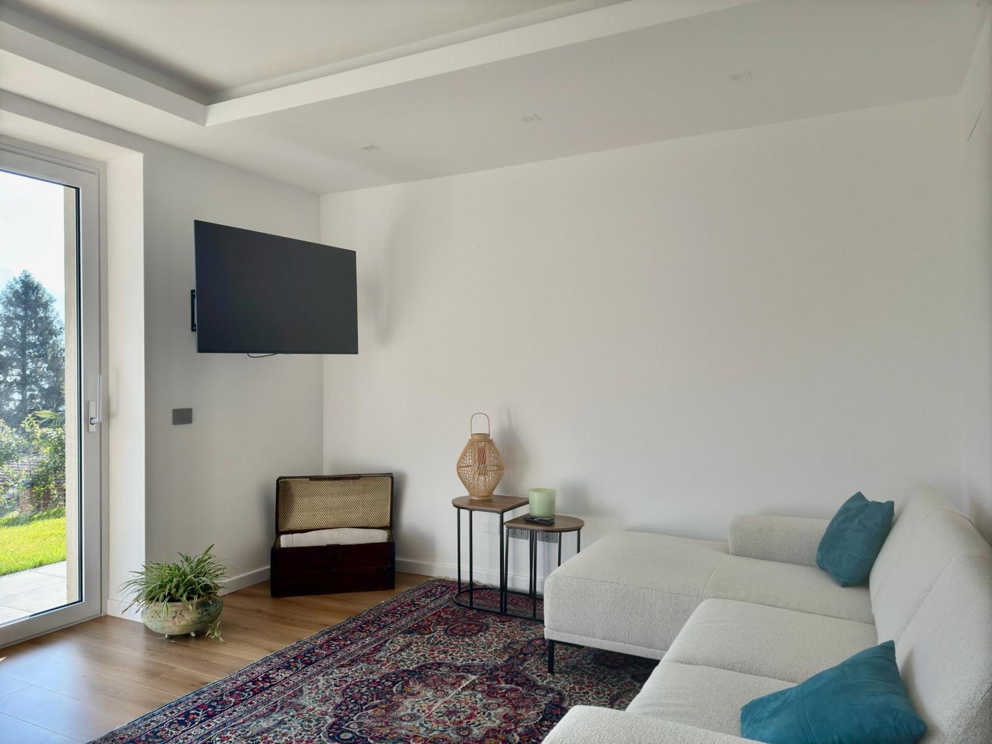 Elda Apartment With Garden And Lake View Onno Exterior photo